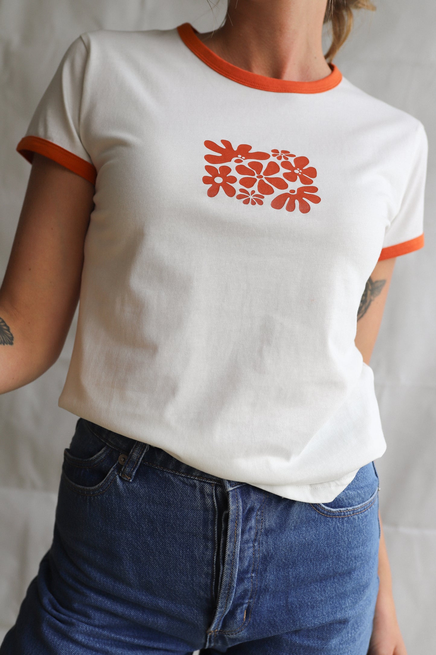 FLOWERS - White / Orange