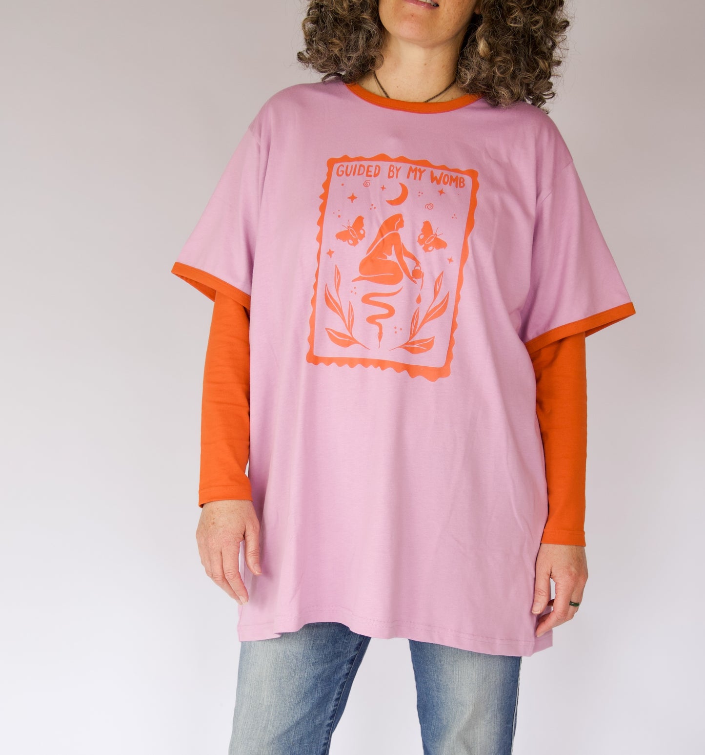 GUIDED BY MY WOMB Oversized T-Shirt - Lilac