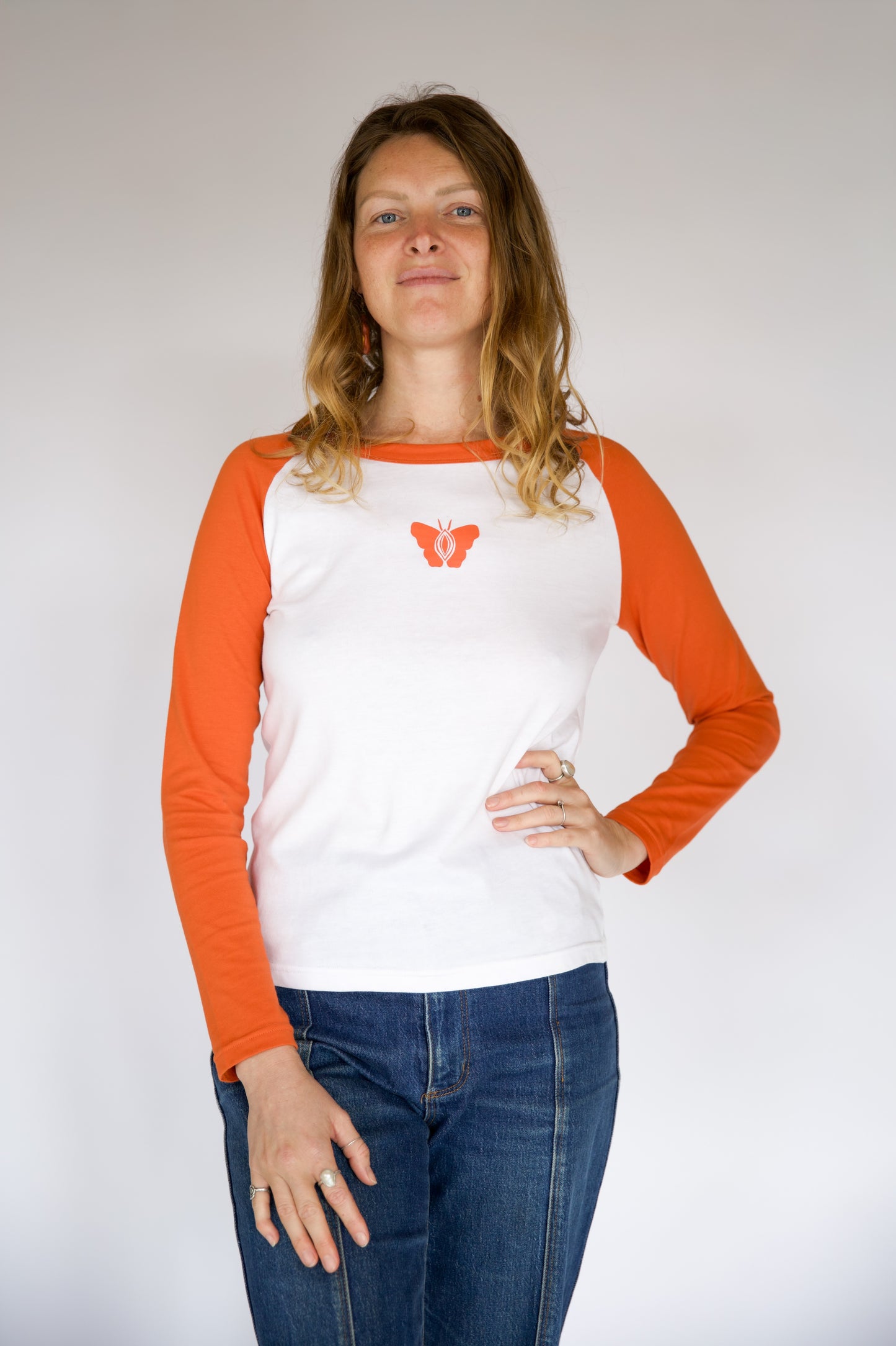 YONI BUTTERFLY Fitted Longsleeve